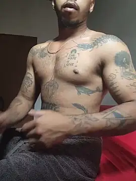 ykaromen online show from December 2025 05:41:01 PM