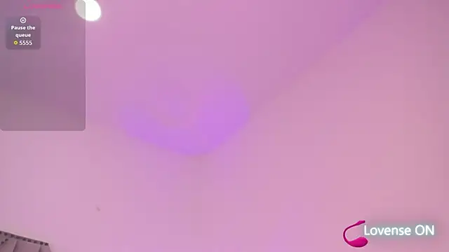 amber  ferrera online show from April 2026 08:57:01 PM