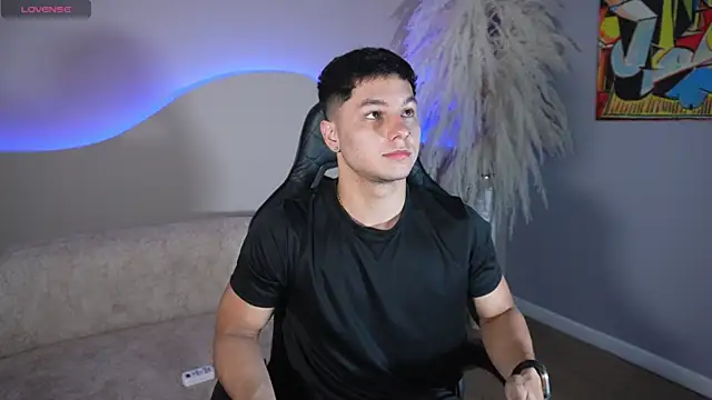 Noah Clarkk online show from July 2026 05:39:02 PM