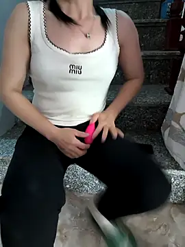 Sweet-Berryy online show from April 2026 03:13:02 AM