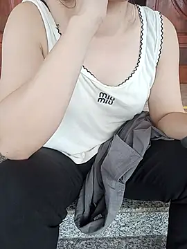 Sweet-Berryy online show from July 2026 12:02:02 AM