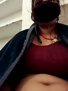 Bandna thakur online show from February 2026 06:47:01 AM