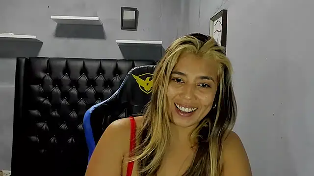 Misst3lla online show from February 2026 05:38:01 PM