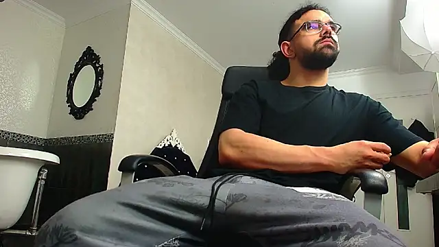 KysonRhodes online show from January 2026 05:33:01 AM