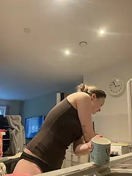 LilyLuck  online show from February 2026 02:00:02 PM