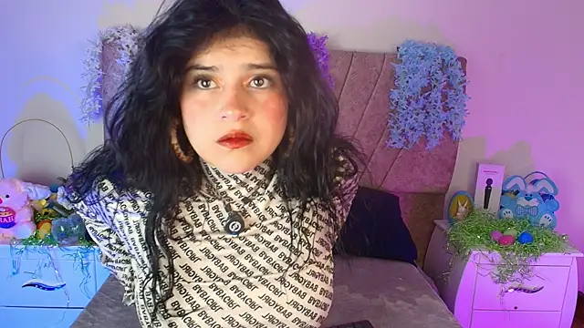 hannaa cute online show from April 2026 12:34:02 PM