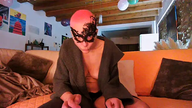 ErotiKat online show from March 2026 08:59:02 PM