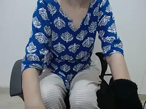 Farhana beautyfull online show from April 2026 03:48:01 AM