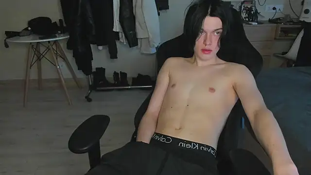Snapshot of JohnGaliano chatting on June 2026 01:10:01 AM JohnGaliano online show from June 2026 01:10:01 AM