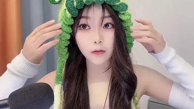 smalldaisy online show from February 2026 02:32:01 AM