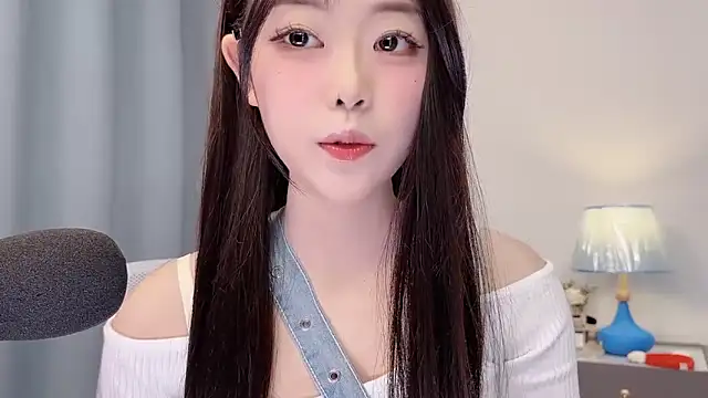 smalldaisy online show from April 2026 02:42:02 AM