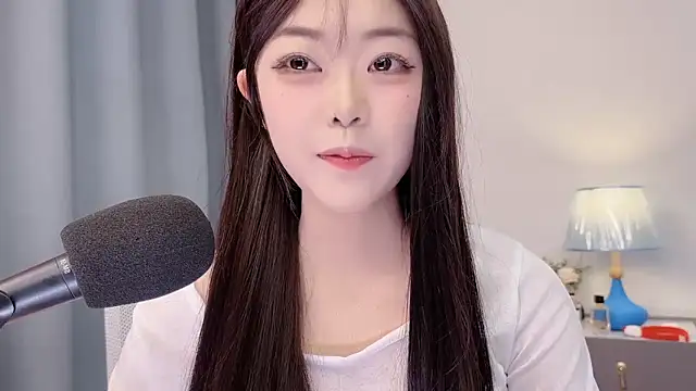 smalldaisy online show from April 2026 02:22:02 AM