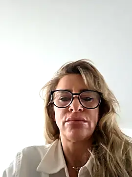 LaLynn online show from February 2026 03:55:01 PM