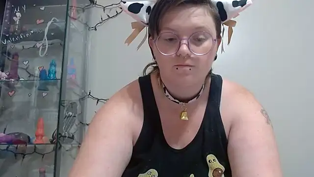Pupghostt online show from May 2026 06:09:01 PM