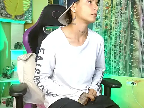 Aron 777 online show from January 2026 09:42:01 PM