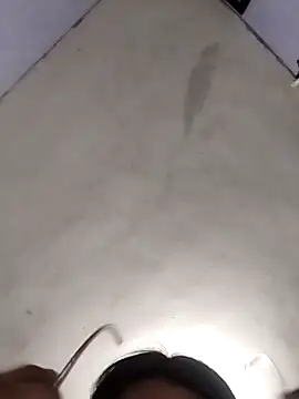 vanNe78 online show from December 2025 07:55:01 PM