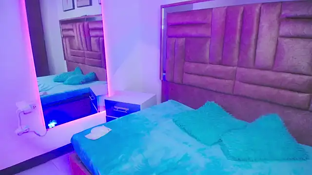 Atenea Luxx online show from April 2026 02:59:02 AM