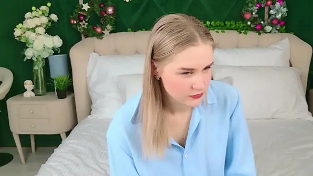 Molly Voss online show from January 2026 04:34:01 PM