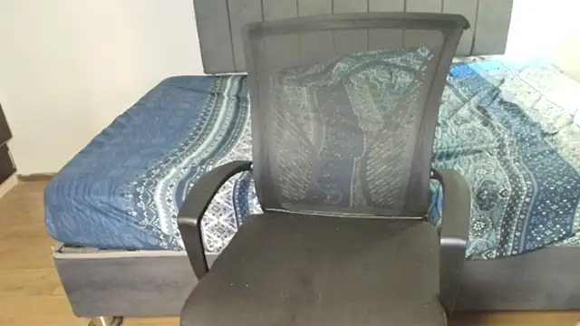 Sofii unicorn online show from March 2026 06:23:02 PM