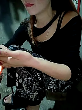 hangnga89 online show from February 2026 11:13:01 PM