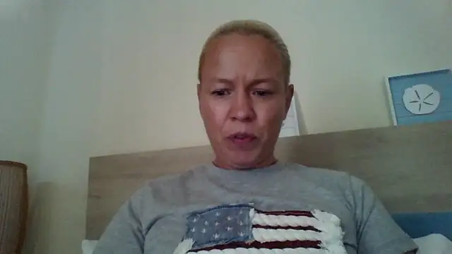 jennyblondeuk online show from April 2026 06:09:02 PM