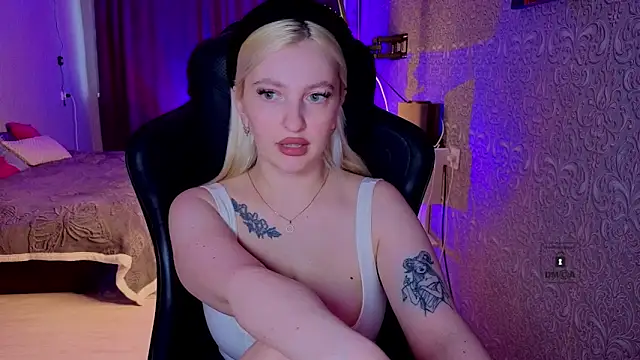 Eva Vibe  online show from May 2026 09:38:02 AM