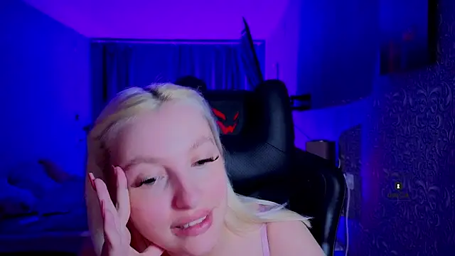 Eva Vibe  online show from June 2026 10:24:01 PM