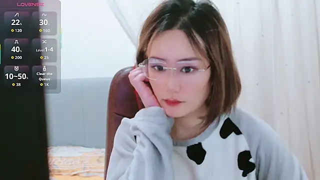 lucynan online show from February 2026 09:02:01 AM