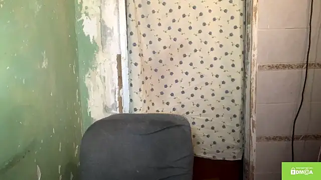 EstherKiester online show from January 2026 09:38:02 PM