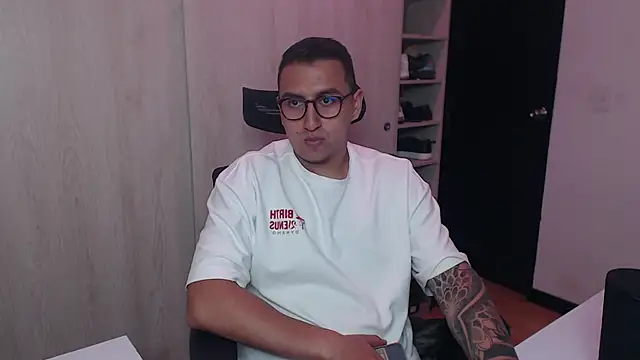 DanteVesper online show from April 2026 03:42:01 AM