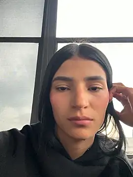 Ema Rose  online show from January 2026 10:12:02 PM