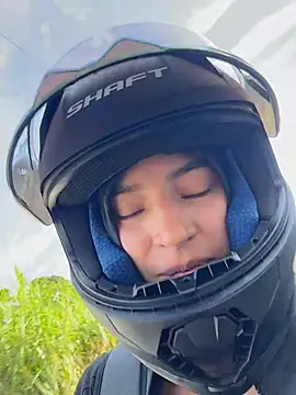 Ema Rose  online show from March 2026 09:31:01 PM