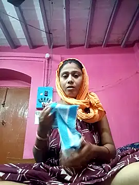 Hooghlypinkivabi online show from February 2026 12:44:02 PM