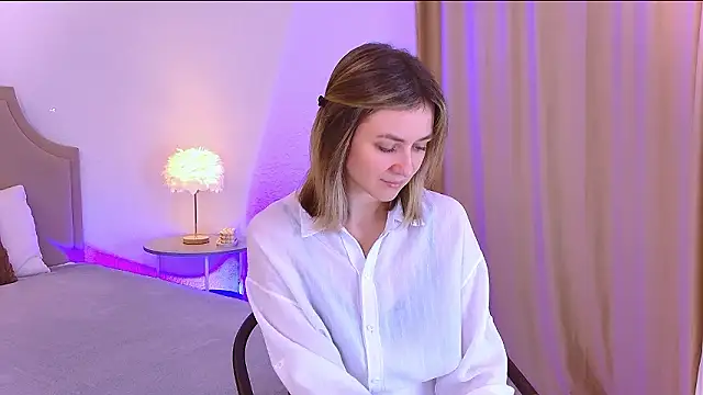 EmeraldGlow online show from January 2026 02:55:01 PM