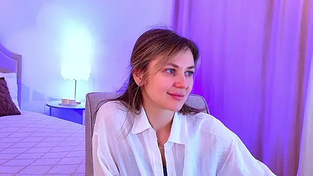 EmeraldGlow online show from March 2026 02:44:01 PM