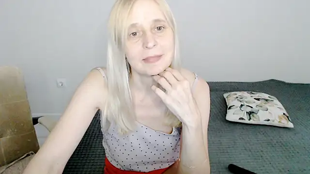 MiLenaMilf online show from February 2025 08:31:02 AM