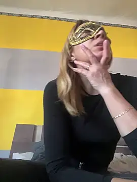 SexyMamiVee online show from April 2026 03:20:02 PM