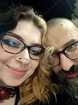 whatevaandissues online show from April 2026 08:42:02 PM