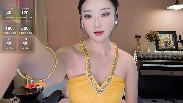 Snapshot of Molly00- chatting on May 2026 01:35:02 AM Molly00- online show from May 2026 01:35:02 AM