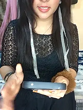 Saumyy online show from April 2026 04:49:01 PM