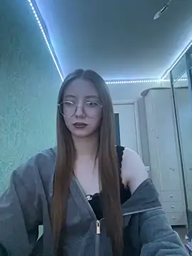 Eseniya  online show from February 2026 12:34:02 PM