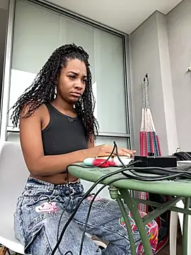  keylafisher  online show from February 2026 07:01:02 PM