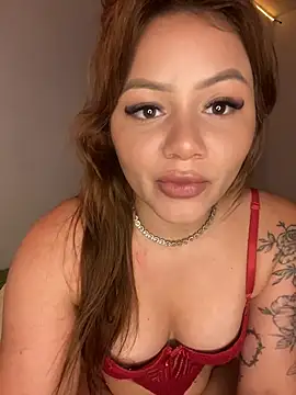 Isisbennett online show from April 2026 06:45:01 PM