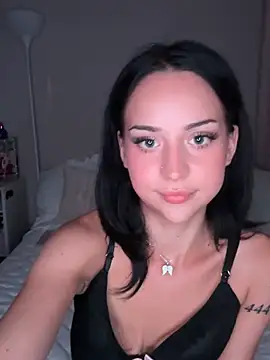 Tiffytooopretty online show from July 2026 06:55:01 AM