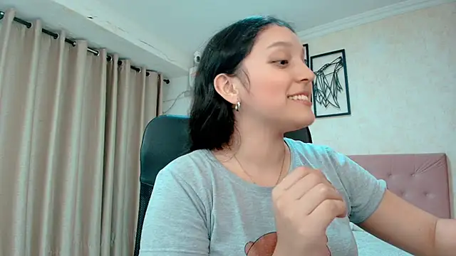 littlemolly walcott online show from March 2026 12:16:01 AM