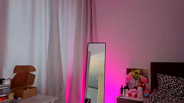 ChrissBerry online show from March 2026 03:34:01 AM