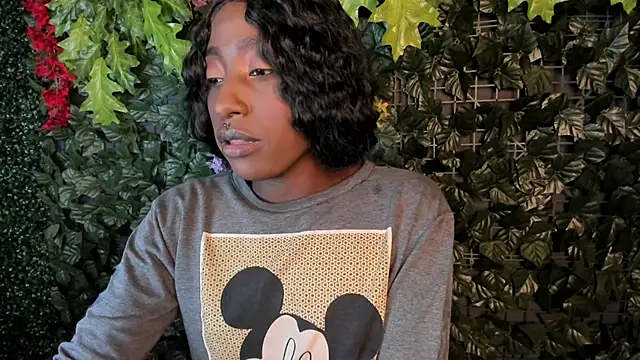 Isaa jonnes  online show from January 2026 02:47:01 AM