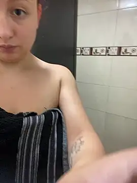 Scarlet auraa online show from March 2026 08:26:02 PM