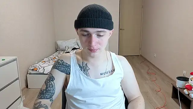 LEO  MILLER online show from May 2026 07:00:01 PM