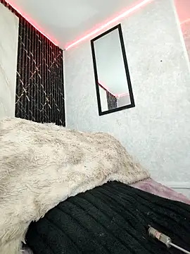 Isis Hot   online show from March 2026 11:29:02 AM